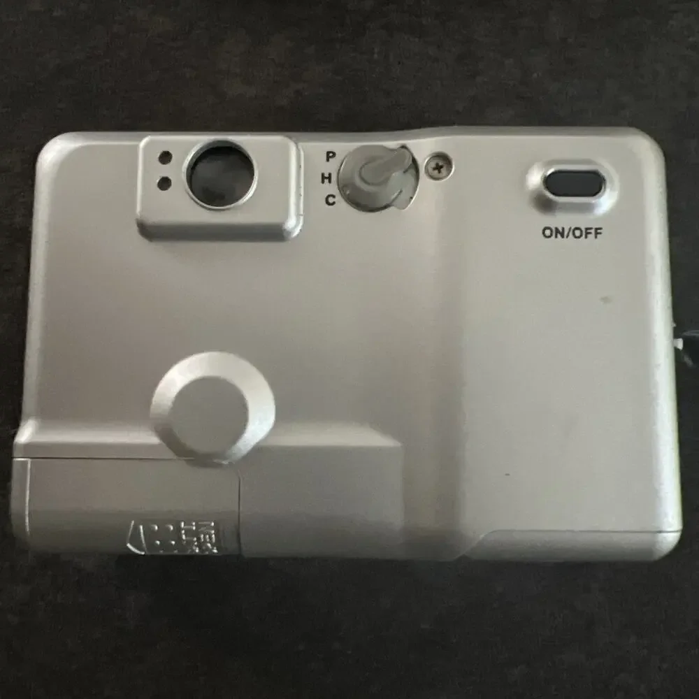 Canon Elph Jr Handheld Built-in Flash 26mm APS Film Camera With Battery Included